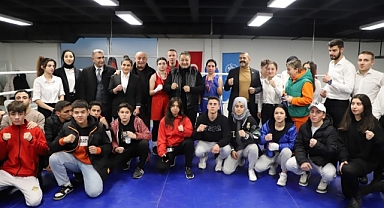Malatya'da büyük kadınlar boks il şampiyonası yapıldı