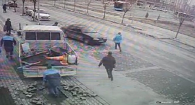 Malatya'da El Freni Çekilmeyi Unutulan Araç Paniğe Neden Oldu