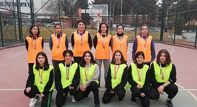 Müftü Veysel Işıldar Adına Basketbol Turnuvası Düzenledi 