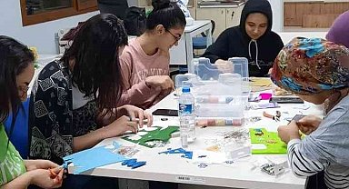 Öğrenciler meslek öğreniyor