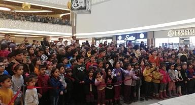 Rafadan Tayfa Malatya Park AVM'de  Çocuklarla Buluştu