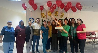 Sağlık çalışanlarından hastanede moral etkinliği