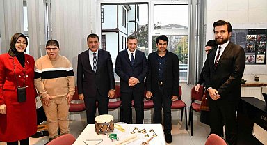 Tuvalimdeki Ezgiler Atölyesinde özel öğrencilere özel eğitim