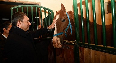 Vali Hulusi Şahin  Sultansuyu Tarım İşletmesinde İncelemelerde Bulundu