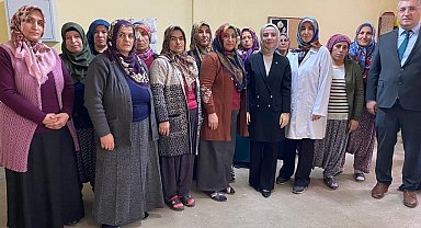 Yazıhanlı kadınlar el emeği ürünlerini sergiledi