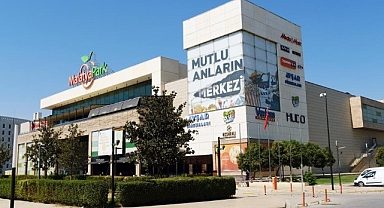Malatya Park AVM kapılarını yeniden açtı
