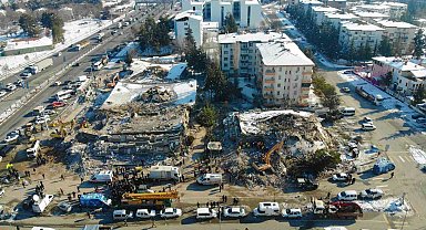 Malatya'da depremin altıncı gününde arama kurtarma çalışmaları havadan görüntülendi