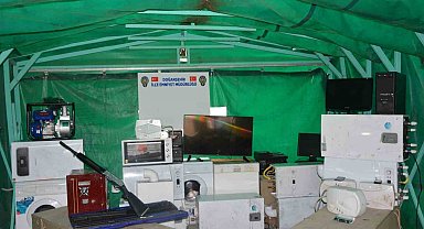 Deprem bölgesinde 400 bin TL'lik hırsızlık yapan 3 zanlı yakalandı