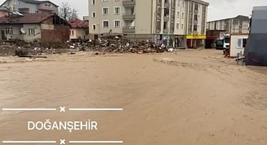 Doğanşehir'de sağanak yağış sele neden oldu 