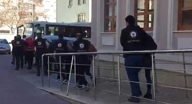 Konya'da eğlence merkezinden çıkan genç, kapı açma tartışmasında öldürülmüş