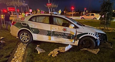 Aksaray'da trafik kazası: 3’ü polis 6 yaralı