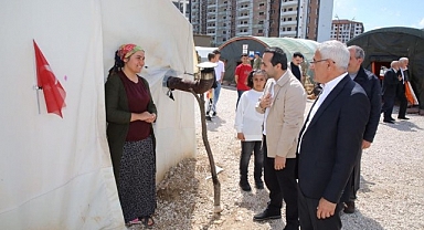 Başkan Güder'den depremzedelere bayram ziyareti