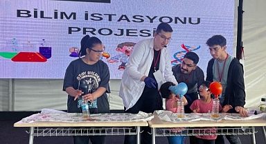 Çocuklar bilim ile deprem travmasını atlatıyor