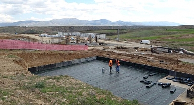 Deprem bölgesi Malatya'da köy evleri yükseliyor