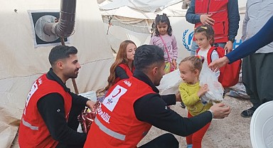 Kızılay Yeşilyurt Şube Yaraları Sarmaya Devam Ediyor