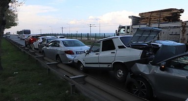 Samsun'da Zincirleme Kaza 7 Araç Birbirine Girdi