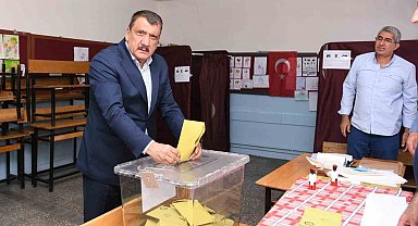 Başkan Gürkan oyunu kullandı