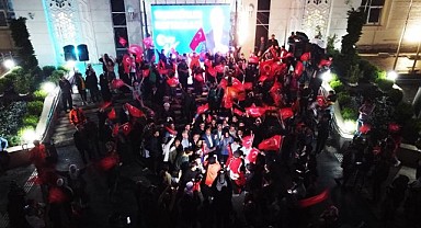 Battalgazililer Cumhurbaşkanı Erdoğan’ın Zaferini Kutladı