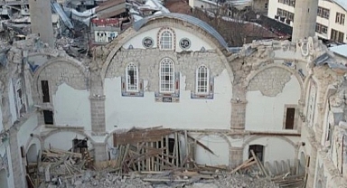 Depremin yıktığı Yeni Cami yeniden aslına uygun inşa edilecek
