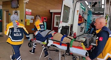 İnegöl'de kamyon işçi servisine çarptı: 7 yaralı