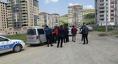 Malatya'da Oğlunu silahla yaralayanların ofisini basan öfkeli baba ortalığı savaş alanına çevirdi