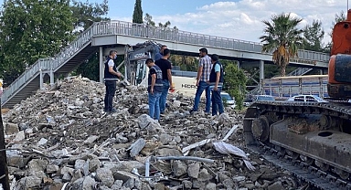 Adıyaman'da Depremin 122. Gününde Enkazdan Kadın Cesedi Çıktı