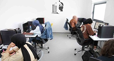 Ahmet Kekeç Semt Kütüphanesi sınavlar öncesi yoğun ilgi görüyor