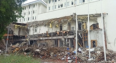 Malatya Adliye binasının yıkımına başlanıldı