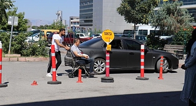 Malatya'da Acemi Kasaplar Hastaneye Akın Etti