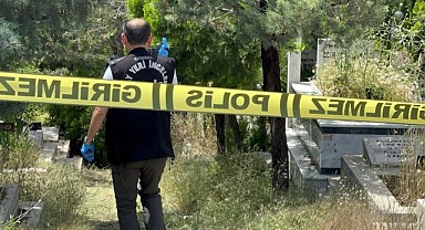 Malatya'da bir şahıs kardeşinin mezarında canına kıydı