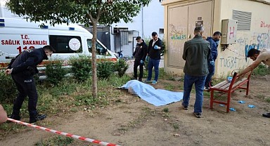 Manisa'da 3 Çocuk Babası Parkta İntihar Etti