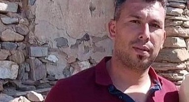 Manisa’da traktörün altında kalan 3 çocuk babası Yunus Akat hayatını kaybetti