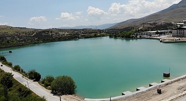 Yağışlar Malatya'da çiftçilerin yüzünü güldürüyor