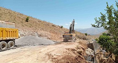 Malatya genelinde istinat duvarı çalışmaları devam ediyor