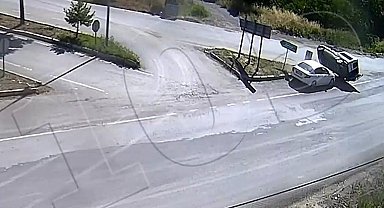 Malatya'da trafik kazaları kameraya yansıdı