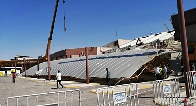 Otogarda çalışma yapan vincin halatı koptu, yürekler ağza geldi