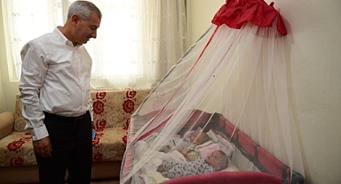 Yeşilyurt Belediyesi 'Hoş Geldin Bebek' projesiyle ailelerin bebek sevincini paylaşıyor