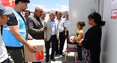 Yeşilyurt Belediyesinden Depremzedelere Destek