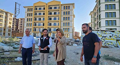 Milletvekili Ölmeztoprak: 