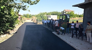 Hatunsuyu Mahallesi'ndeki yollarda asfalt serimi