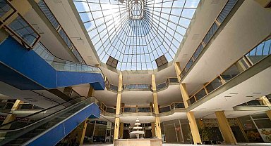 Matim İş merkezinde bulunan dükkanlar açılmak için gün sayıyor