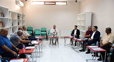 Yeşilyurt'ta muhtarlarla deprem toplantısı