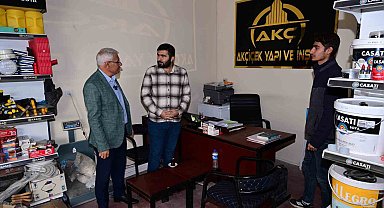 Güder Eskimalatya'da geçici iş yerindeki esnafları yalnız bırakmıyor