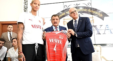 Malatyalı Vargas, memleketine geldi