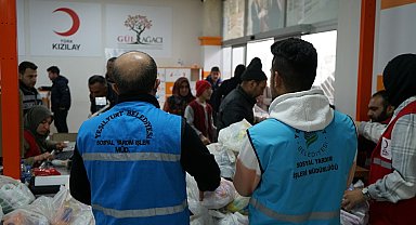 Yeşilyurt Belediyesi 'Emanet Çarşısı' ile gönüllere dokunuyor