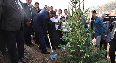 Deprem şehitlerinin ismi hatıra ormanında yaşatılacak