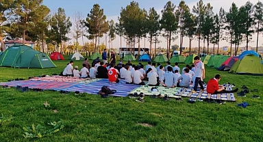 Kırkgöz Sahil Parkı'nda izcilik kampı