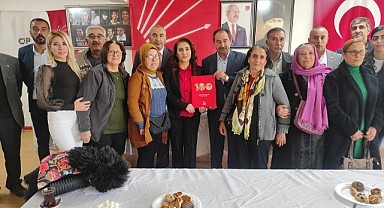 Şehriban Kırıcı, Hekimhan İçin Adaylık Başvurusunu Yaptı