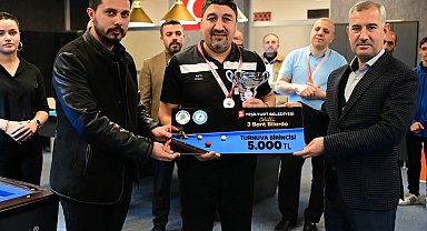 Bilardo Turnuvasında ödüller dağıtıldı