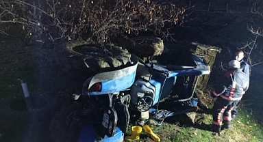 Kontrolden çıkan traktör devrildi: 1 yaralı